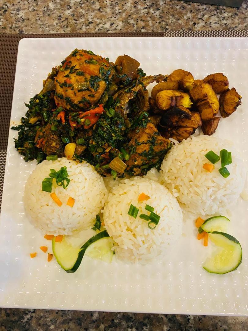 Presken Signature Ikeja Luaran gambar