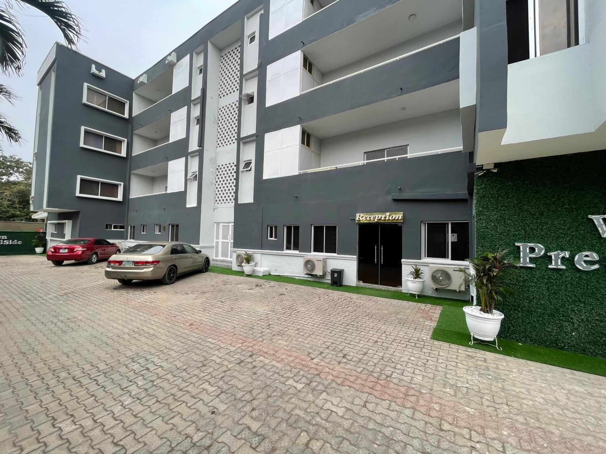 Presken Signature Ikeja Luaran gambar