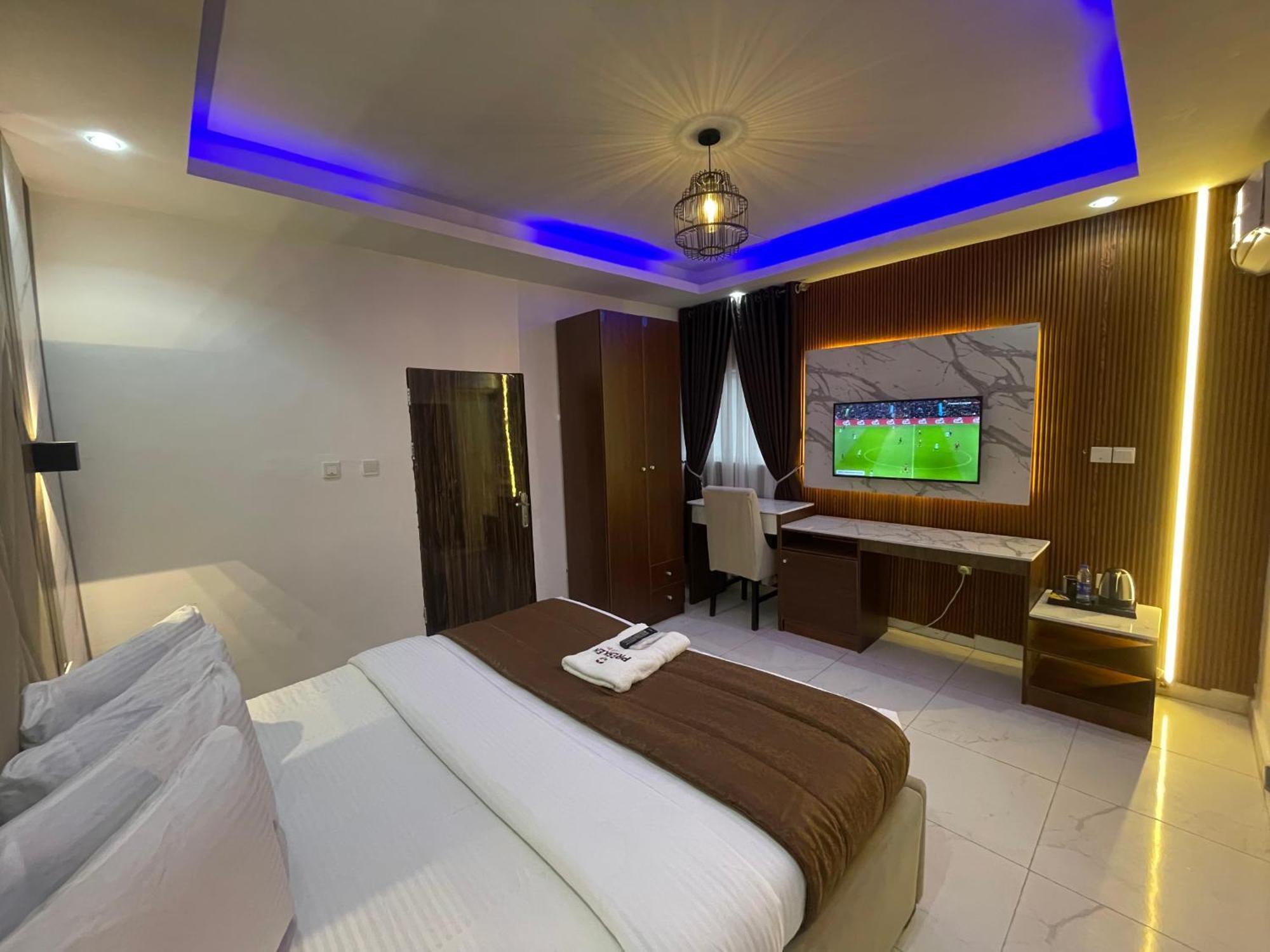 Presken Signature Ikeja Luaran gambar